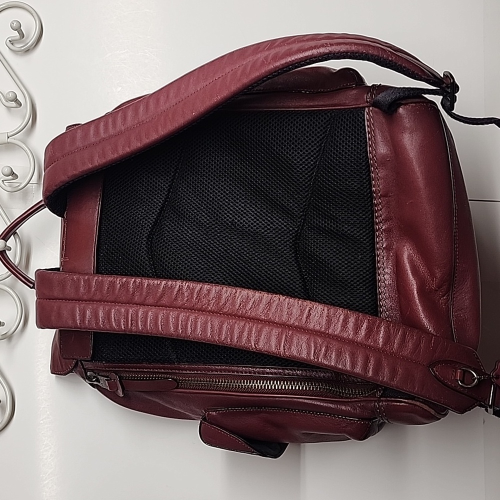 Coach Vintage Amazing XL Unisex Minimalist Burgundy Leather Backpack Rare Find - Picture 5 of 12